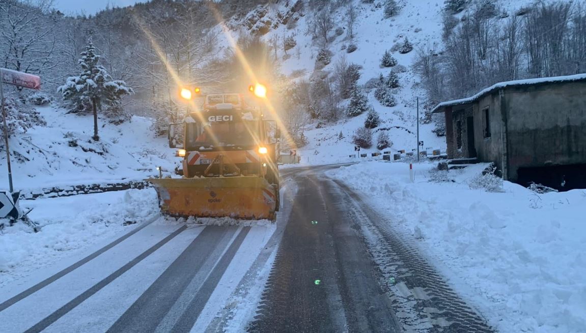 Moti i keq, ARRSH informon për situatën e rrugëve në vend