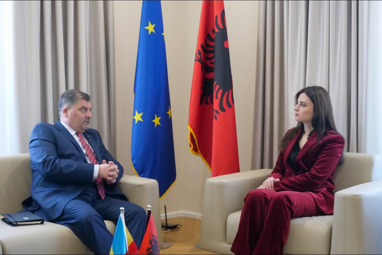 Sako takohet me ambasadorin e Rumanisë:  Forcim të bashkëpunimit në fusha të ndryshme me projekte konkrete
