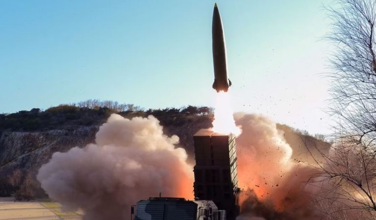 Rusia pezullon Traktatin “START”, shtohet frika nga gara e armëve bërthamore