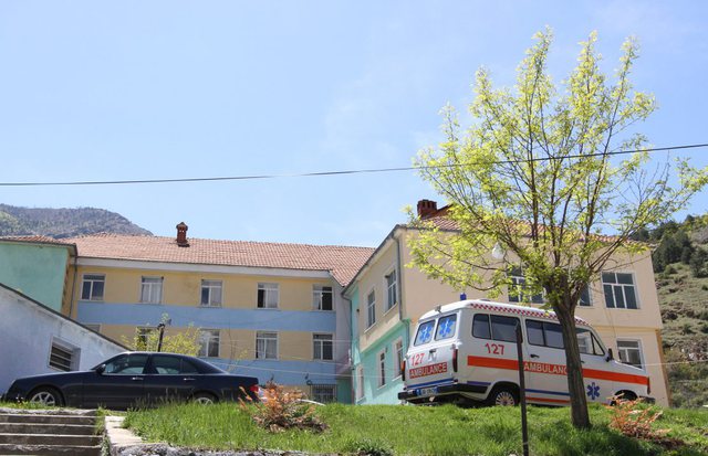 U futën brenda shpellës të rikthejnë ujin e pijshëm, asfiksohen 2 persona