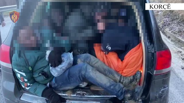 Po transportonin 13 emigrantë, arrestohen dy vëllezërit nga Tirana
