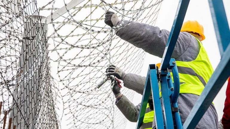 Pasojat nga lufta në Ukrainë, Finlanda nis ndërtimin e gardhit në kufi me Rusinë