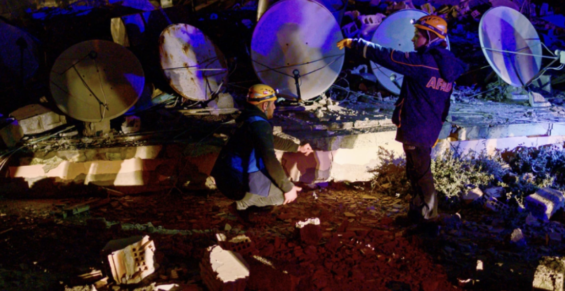 Video tronditëse nga Turqia pas lëkundjeve të reja, momenti kur njerëzit vrapojnë për të shpëtuar