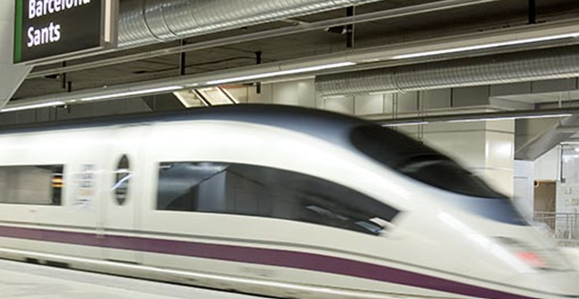 Plas skandali në Spanjë, qindra miliona euro për trena që nuk hyjnë dot në tunele