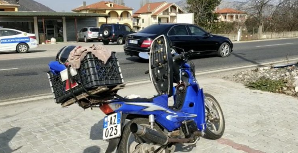 Lopa i pret rrugën, aksidentohet rëndë drejtuesi i motorit, niset drejt Traumës