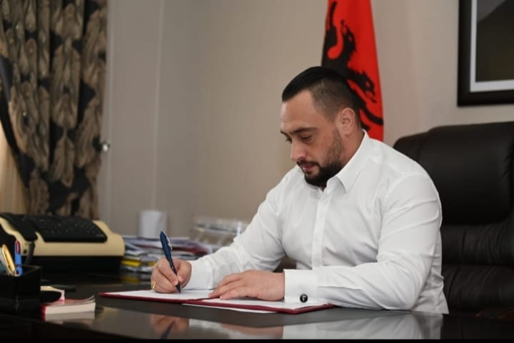 Kryebashkiaku Arbana: Cilat do të jenë prioritetet e Bashkisë Shijak?