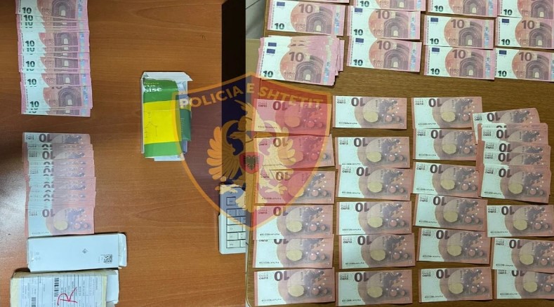 Reklamonte dhe shiste online kartëmonedha euro false, arrestohet në flagrancë 20-vjecari