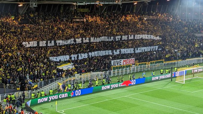 “Klubi i mashtrimit dhe intrigave”, tifozët e Nantes e pritën ashpër Juventusin