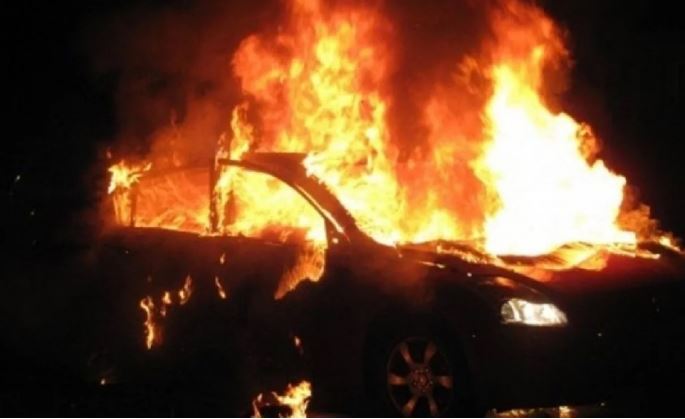 Digjet një automjet në Shkodër