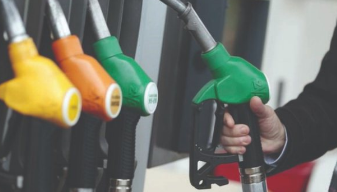 Mospërshtatje me çmimet në botë, shteti ndërhyn në tregun e karburanteve në Kosovë