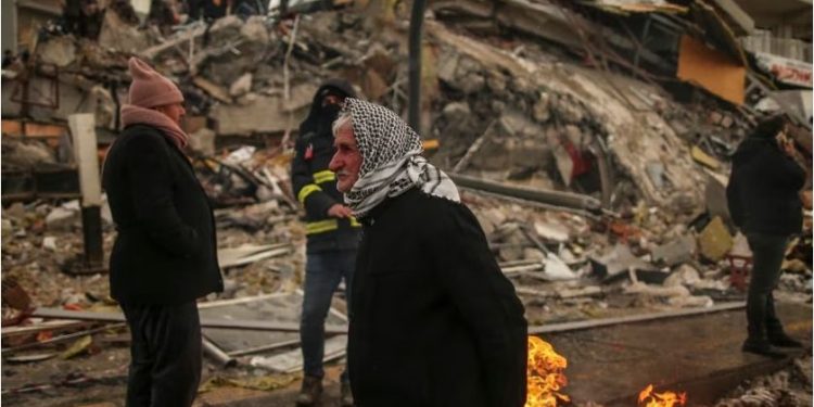 Një i vdekur dhe 69 të plagosur nga tërmeti i fundit në Turqi, shemben disa ndërtesa