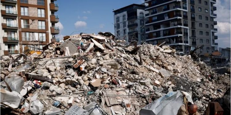 Turqia nuk gjen qetësi, goditet nga një tjetër tërmet i fortë