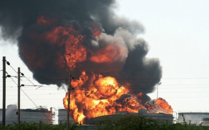 Tre persona humbin jetën nga shpërthimi në një fabrikë në veri të Iranit