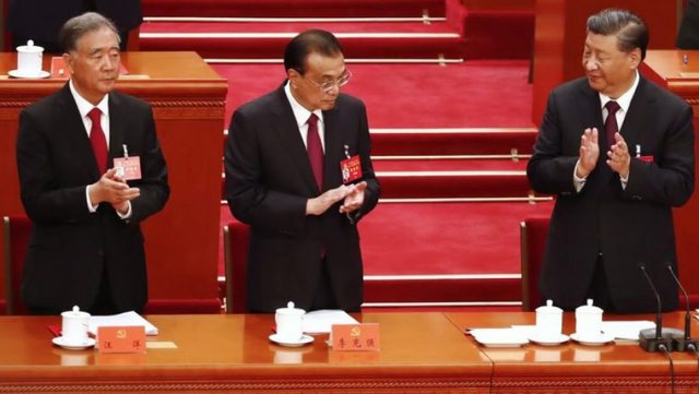 Pse vetëm Xi Jinping ka dy filxhanë çaj në mbledhje?