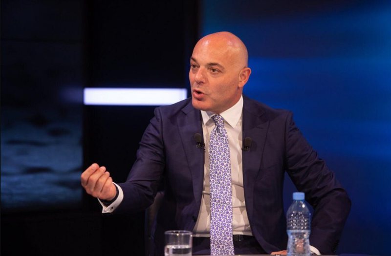 Ngjarja që ngriti në këmbë shtetin/ Sipas Blendi Fevziut, ja pse ndodhi sulmi me armë te zyrat e Top Channel