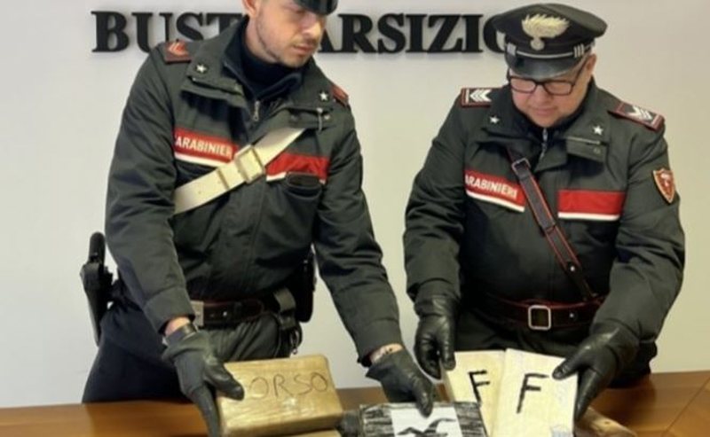 Me drogë në banesë dhe 60 mijë euro në kasafortë, e pëson keq shqiptari në Itali