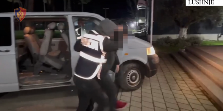 Shpërndante lëndë narkotike, arrestohet në flagrancë 33-vjeçari