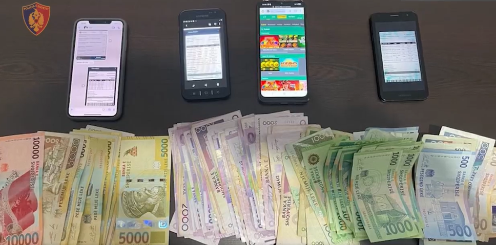 Bllokohen dy lokale të përshtatura për lojëra fati, në pranga dy administratorët