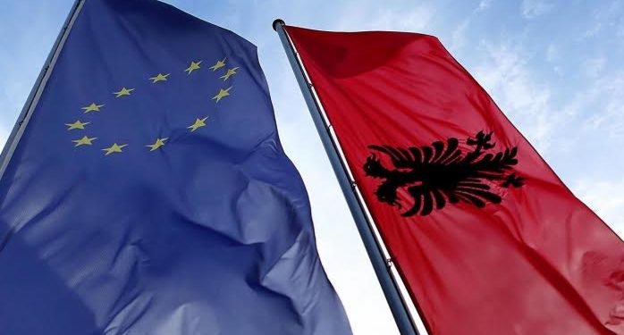 PE publikon raportin për Shqipërinë për vitin 2022: Qeveria të garantojë transparencë dhe konkurrencë në prokurimet publike