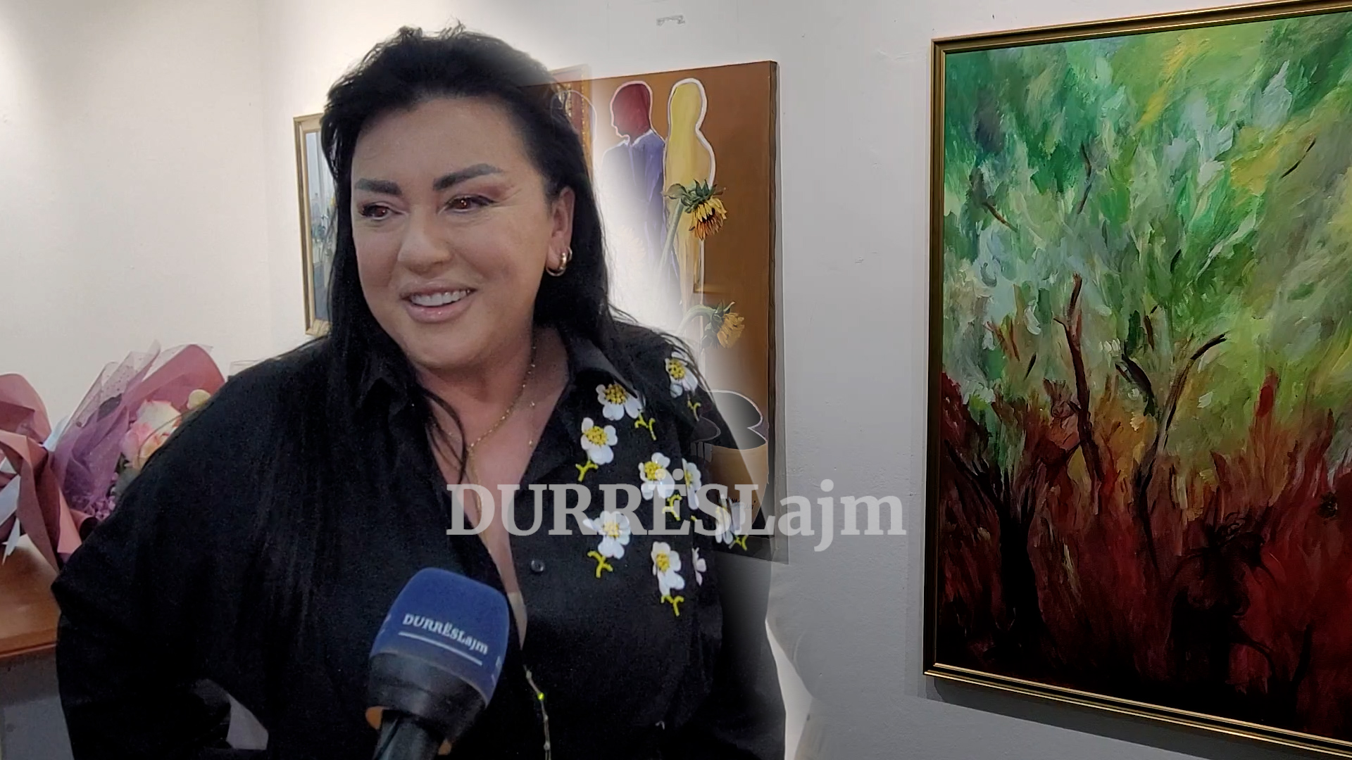Durrës, hapet ekspozita personale e piktores Valbona Kapllani (VIDEO)