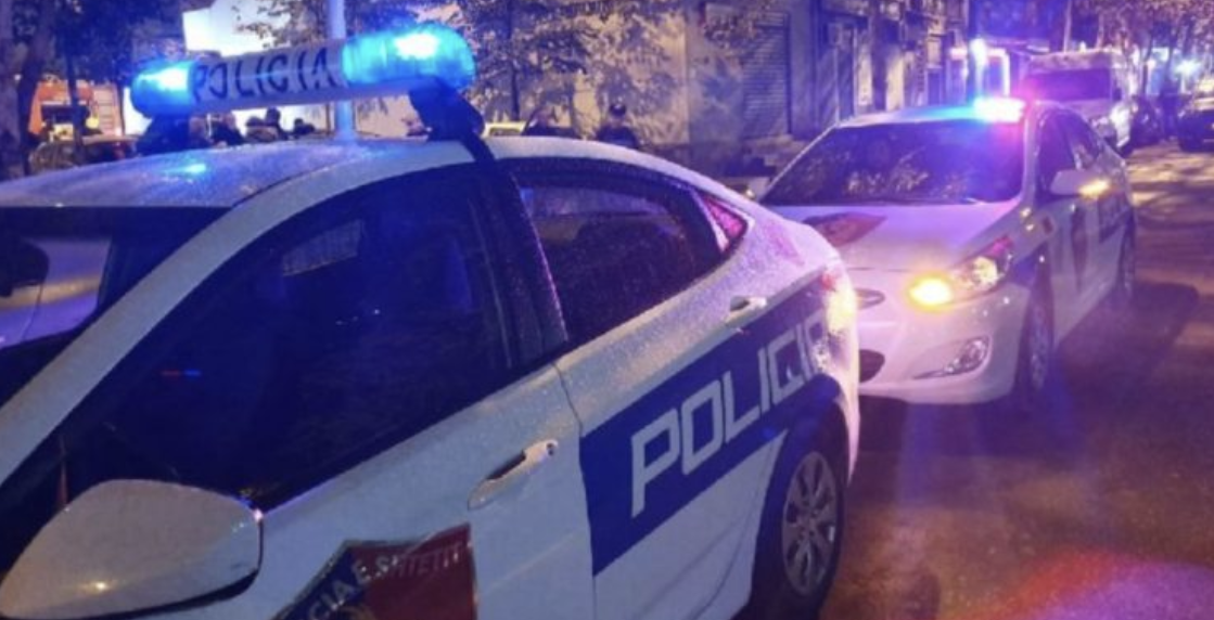 Përplasi 7-vjeçaren dhe u largua nga vendngjarja, policia identifikon dhe shoqëron drejtuesen e mjetit