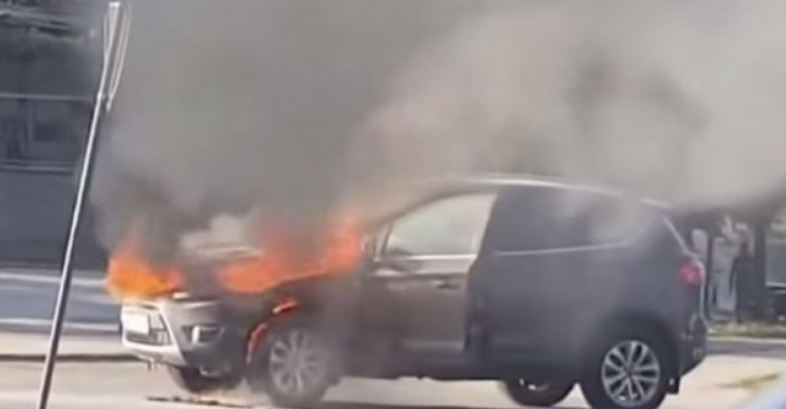 Djegia e makinës në Tiranë, dy pistat ku po heton policia