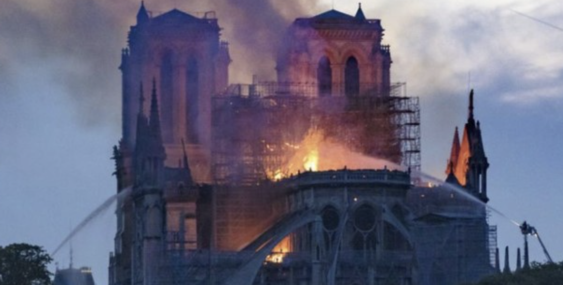 Zjarri i Notre Dame zbulon një surprizë të madhe të fshehur në arkitekturën e saj