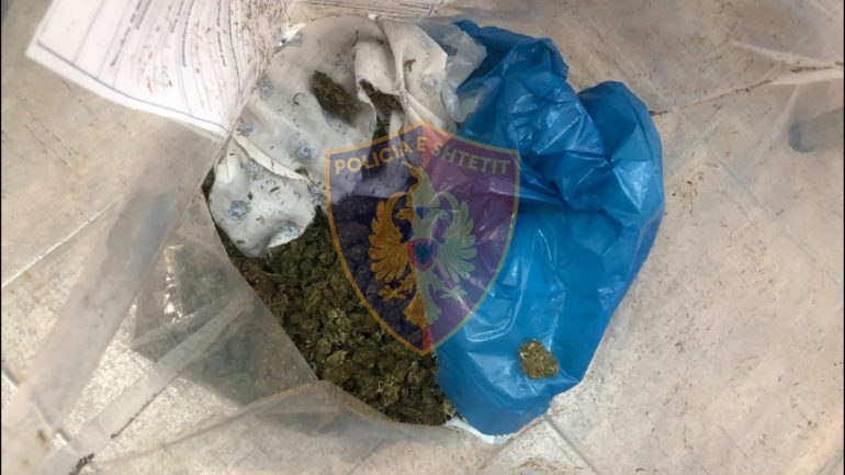 Sekuestrohen 1.4 kg kanabis, arrestohet 50-vjeçari