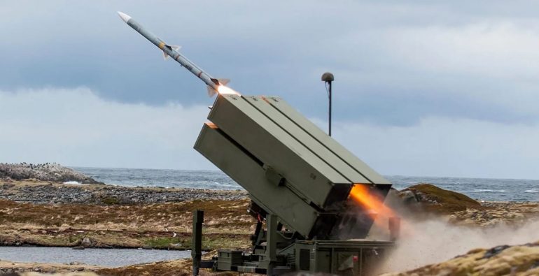 Norvegjia i vjen në ndihmë Ukrainës, i siguron dy sisteme të mbrojtjes ajrore pas sulmeve ruse