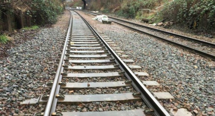 E rëndë në Itali/ Humb jetën nën shinat e trenit i mituri shqiptar