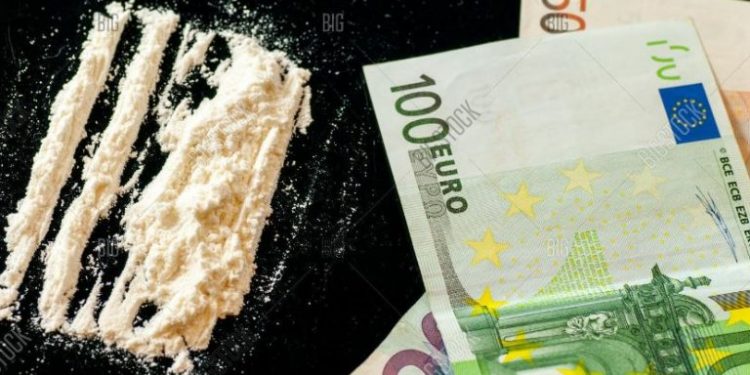 U kap me kokainë dhe 8000 euro, arrestohet 47-vjeçari shqiptar në Itali (EMRI)