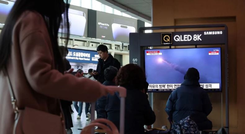 Koreja e Veriut lëshon raketë balistike para takimit Kore e Jugut-Japoni