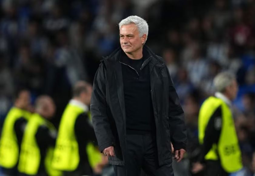 Mourinho “mbret” i ironisë: A ka një garë tjetër ku të luajë Lazio?!