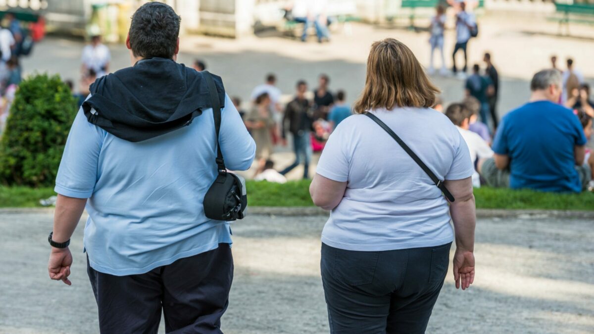 Harta/ 37% e të rriturve shqiptarë do të vuajnë nga obeziteti në vitin 2035