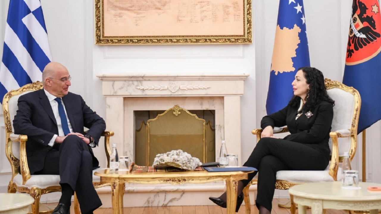 Osmani diskuton me ministrin e Jashtëm grek për dialogun Kosovë-Serbi