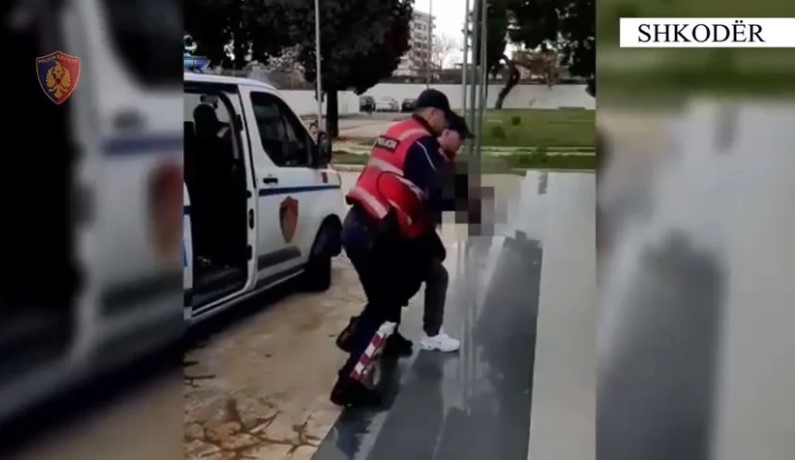 Trafikim droge, falsifikim dokumentesh e vizash/ Arrestohet 32-vjeçari i shpallur në kërkim në Shkodër