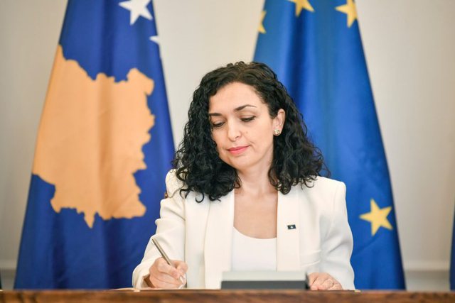 Presidentja Osmani për liberalizimin e vizave: Ky vendim është meritë e popullit të Kosovës