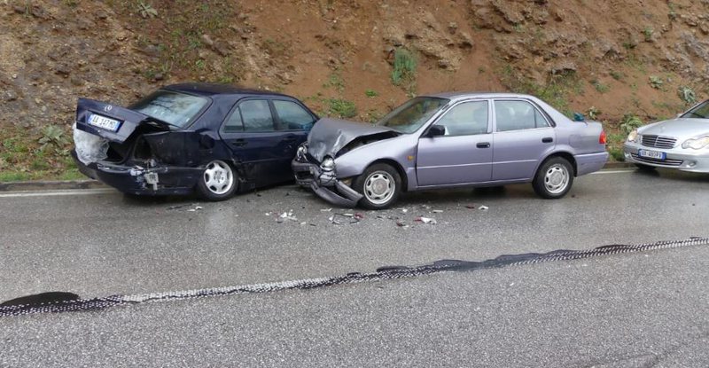 Makinat bëhen “përshesh” në Përrenjas, dalin detajet e para