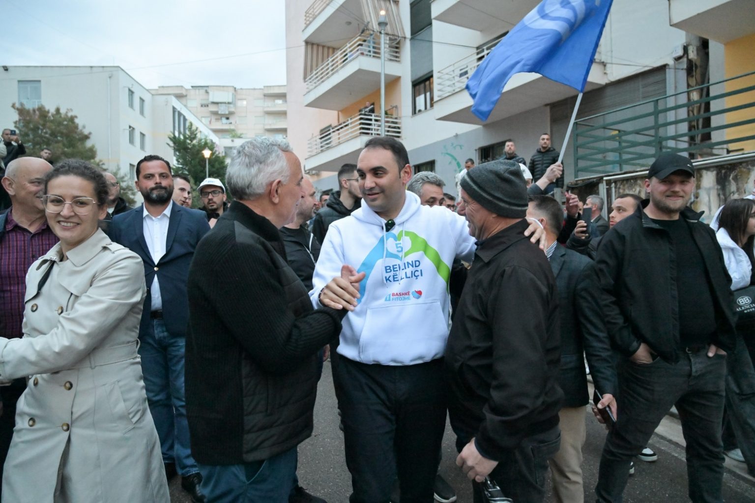 Këlliçi takim me banorët e Qesarakës dhe Freskut, fton Veliajn në debat publik: Flasim dhe për shkollimin tonë