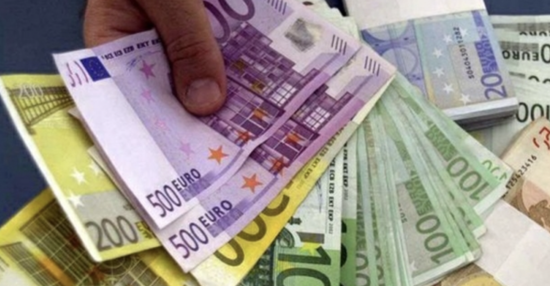 Depozitat bien sërish në mars, forcimi i lekut “zhvlerëson” kursimet në euro