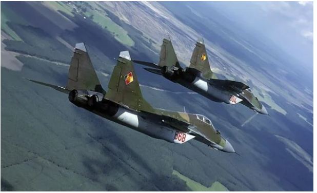Gjermania autorizon Poloninë të dorëzojë pesë avionë luftarakë Mig-29 në Kiev