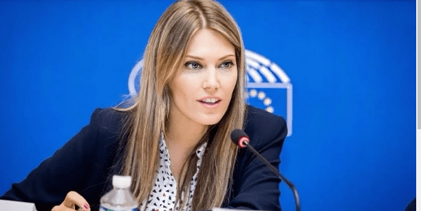 Skandali i “KatarGate”, lirohet nga qelia eurodeputetja greke Eva Kaili