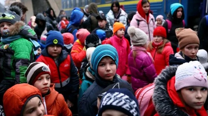 Fëmijët e “rrëmbyer” ukrainas dënohen sepse nuk kënduan himnin kombëtar rus