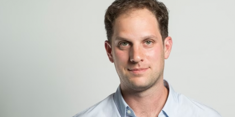 Gazetarët e pavarur rusë bëjnë thirrje për lirimin e gazetarit amerikan