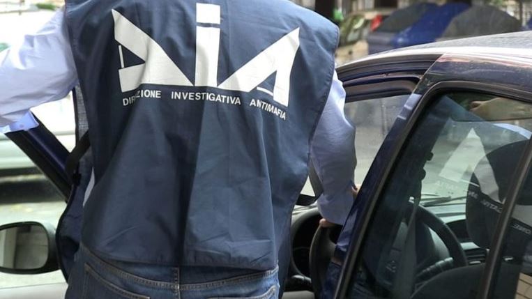 Goditet grupi kriminal në Itali, 8 të arrestuar, mes tyre edhe shqiptarë