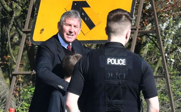 Ishte rrugës për në stadium, ish-kapiteni i Mançester Junajtid dhe Anglisë përfshihet në një aksident me makinë