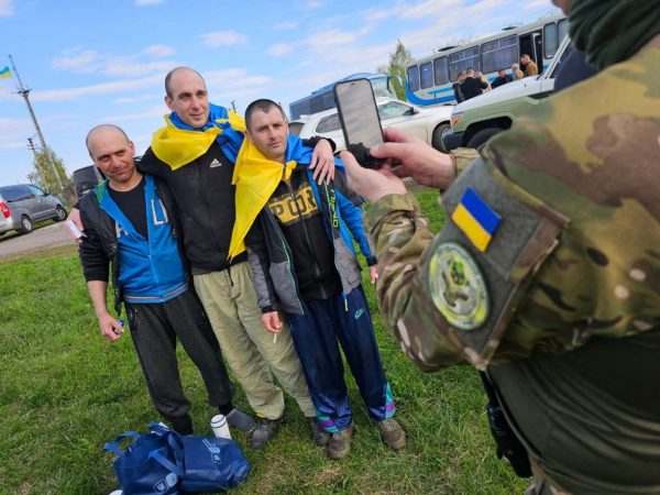 Shkëmbimi i të burgosurve të luftës mes Rusisë dhe Ukrainës, 84 të liruar