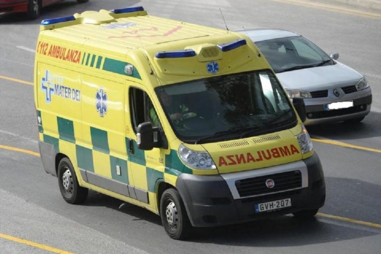 Ishte duke punuar, aksidentohet rëndë 44-vjeçari shqiptar në Maltë, goditet nga pompa e betonit