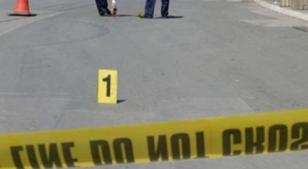 “Audi” përplaset me taksinë, lëndohet mësuesja dhe taksisti