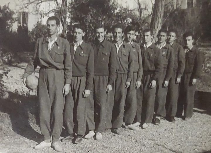 72 vjet më parë/  9 volejbollistët e Durrësit fitues të “Kupës së Republikës”